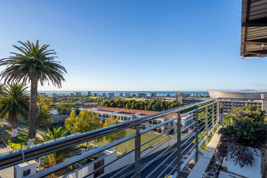 2 Bedroom Property for Sale in Green Point Western Cape